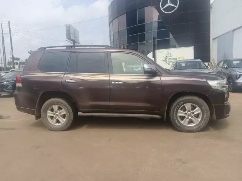 TOYOTA Land Cruiser   - 2014