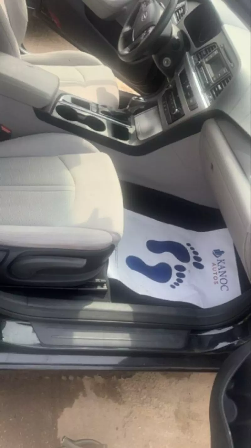 Hyundai Sonata   - 2015