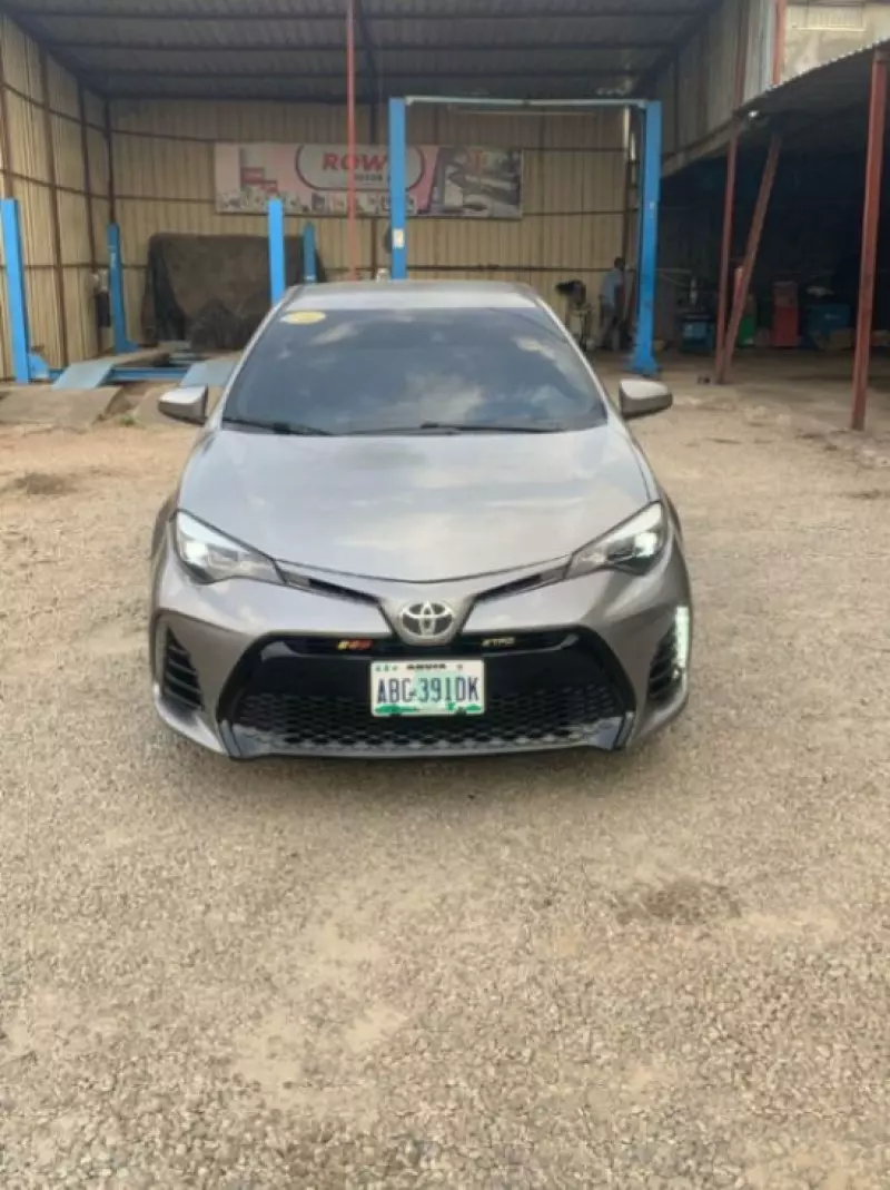 Toyota Corolla   - 2015