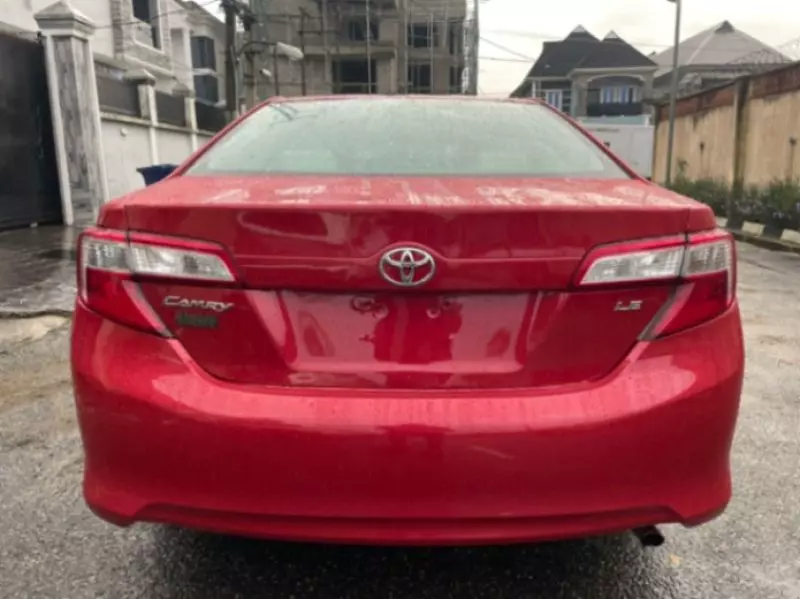 TOYOTA Camry   - 2012
