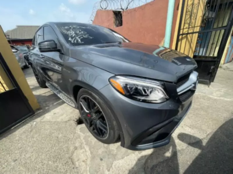 Mercedes-Benz GLE-Class   - 2017