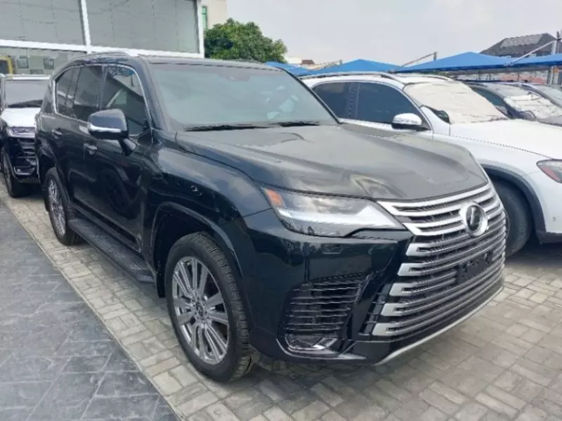 Lexus LX 600   - 2024