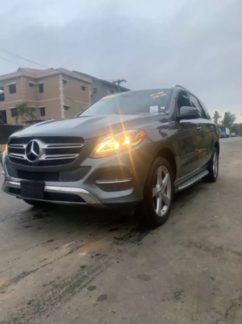 Mercedes-Benz GLE-Class   - 2017