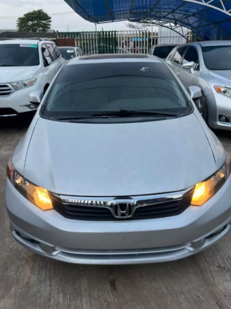 Honda Civic   - 2012