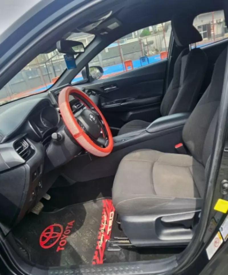 TOYOTA C-HR   - 2018