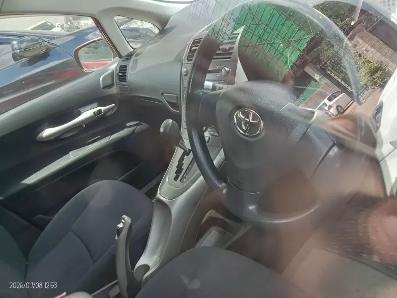 TOYOTA Auris - 2007