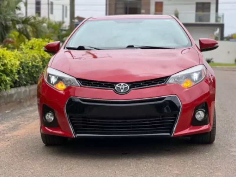 TOYOTA Corolla - 2016