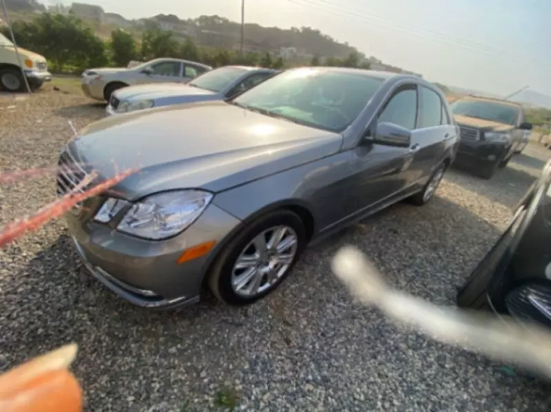 Mercedes-Benz E-class   - 2013