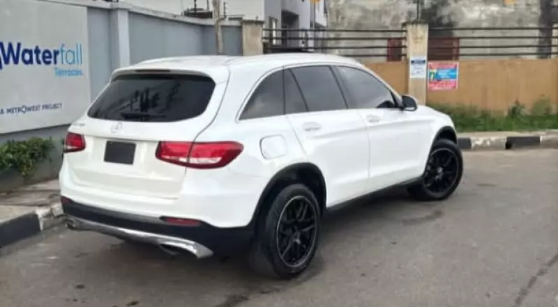 Mercedes-Benz GLC 300   - 2018