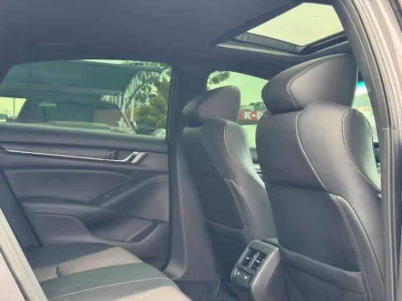 Honda Accord   - 2020