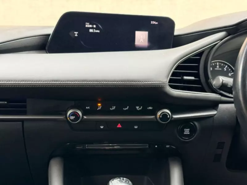 Mazda 3   - 2020