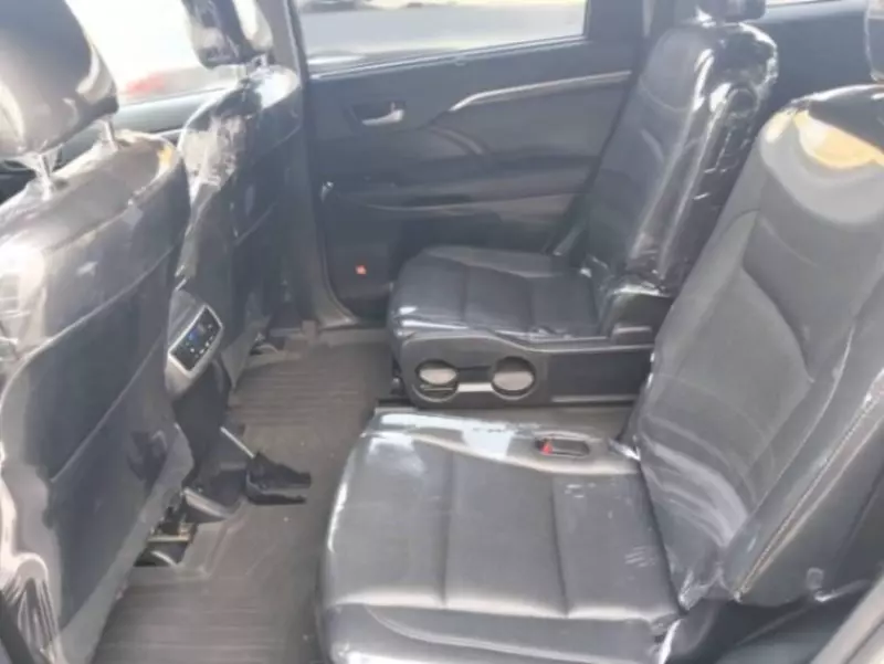 TOYOTA Highlander   - 2015
