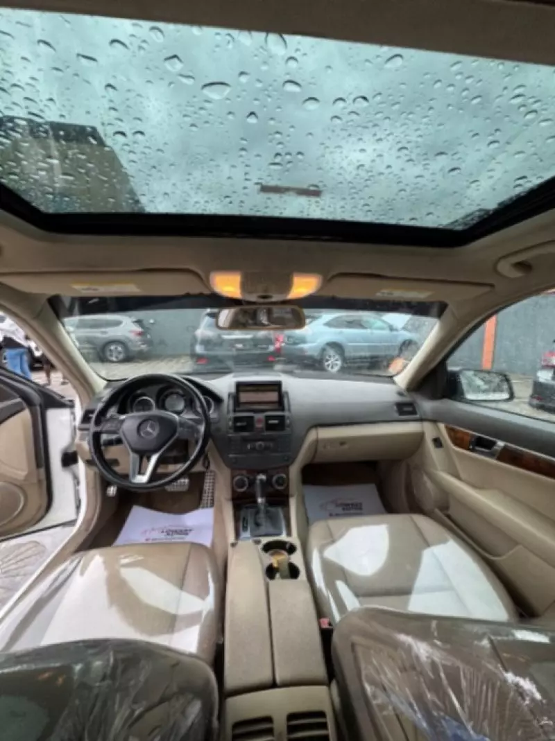Mercedes-Benz C 300   - 2010