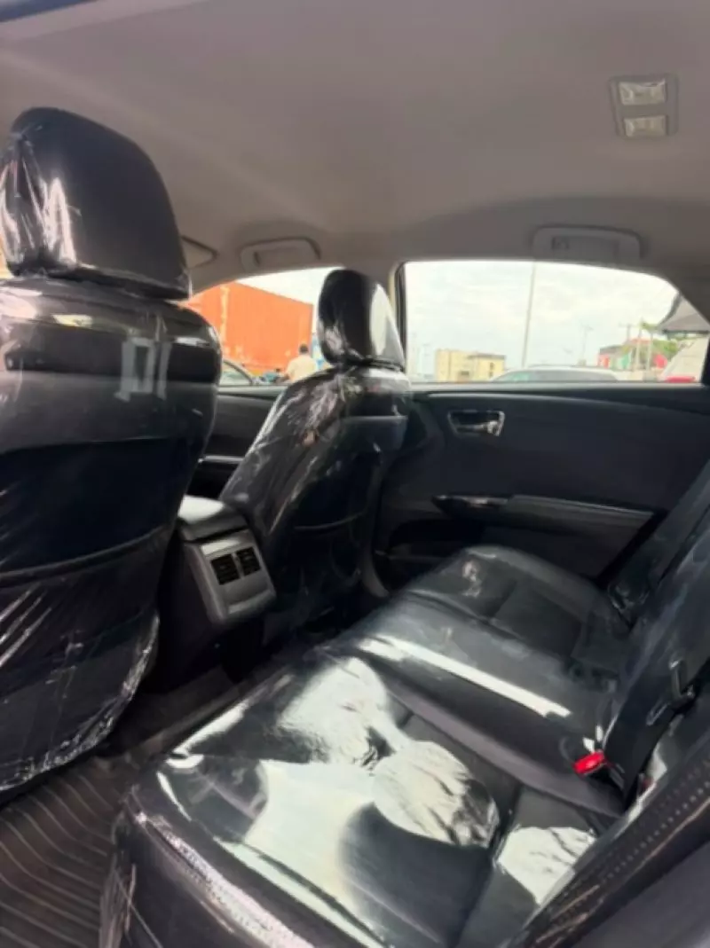 TOYOTA Avalon   - 2016