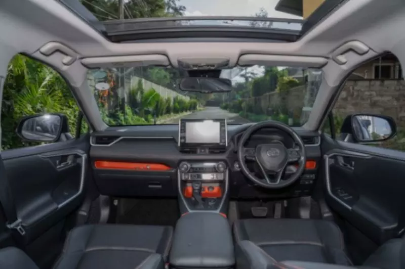 TOYOTA RAV4   - 2020