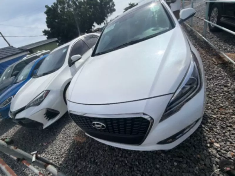 Hyundai Sonata   - 2017
