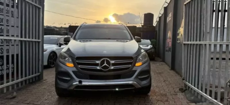 Mercedes-Benz GLE-Class   - 2016