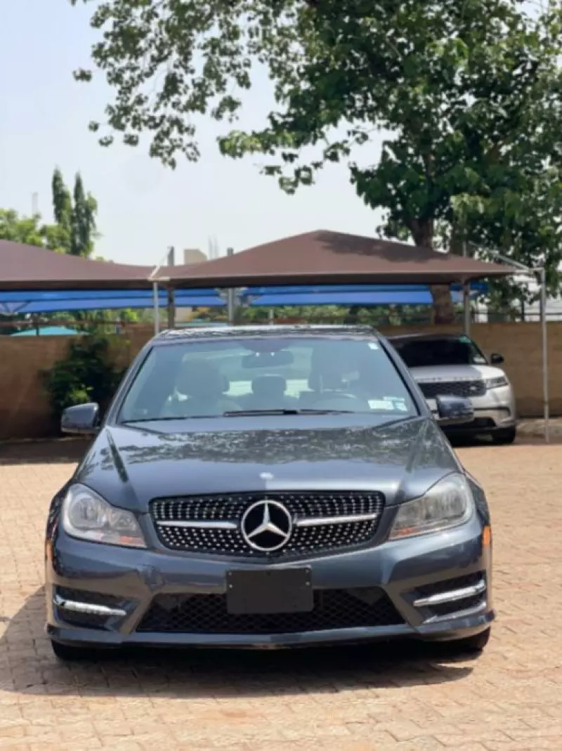 Mercedes-Benz C 300   - 2013