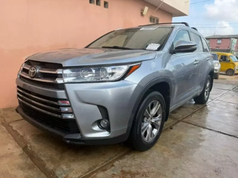 Toyota Highlander - 2014