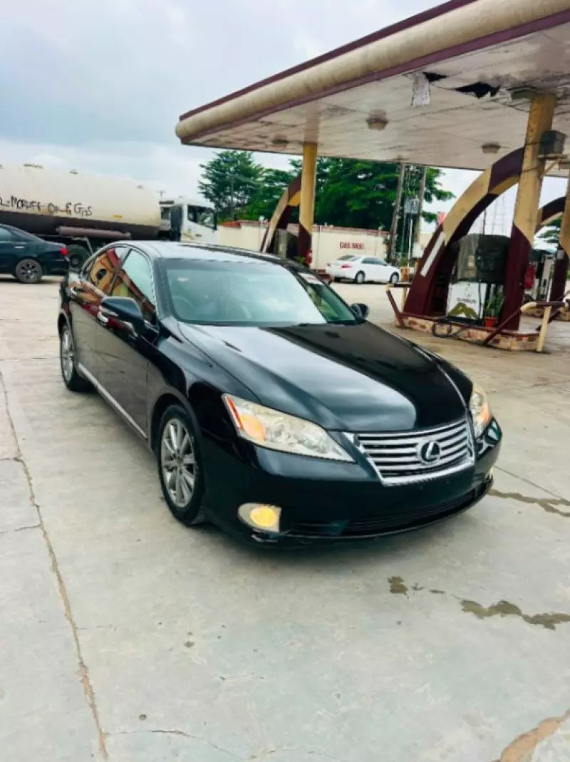 Lexus ES   - 2012