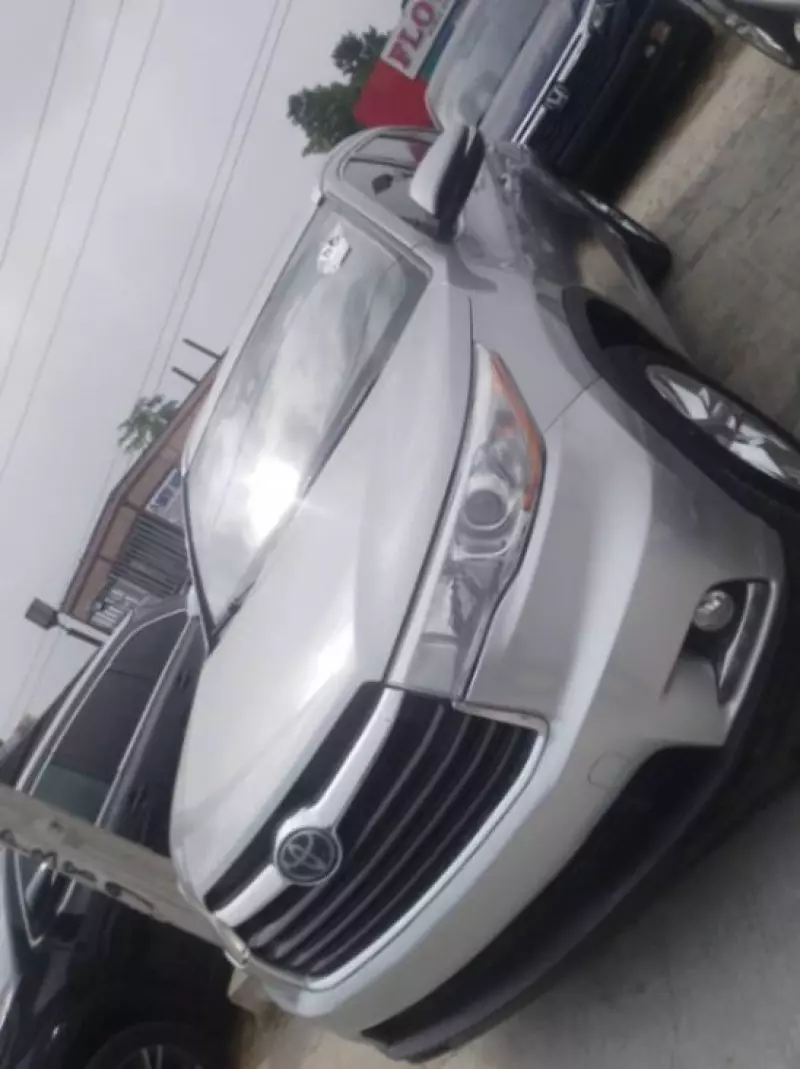 TOYOTA Highlander   - 2015