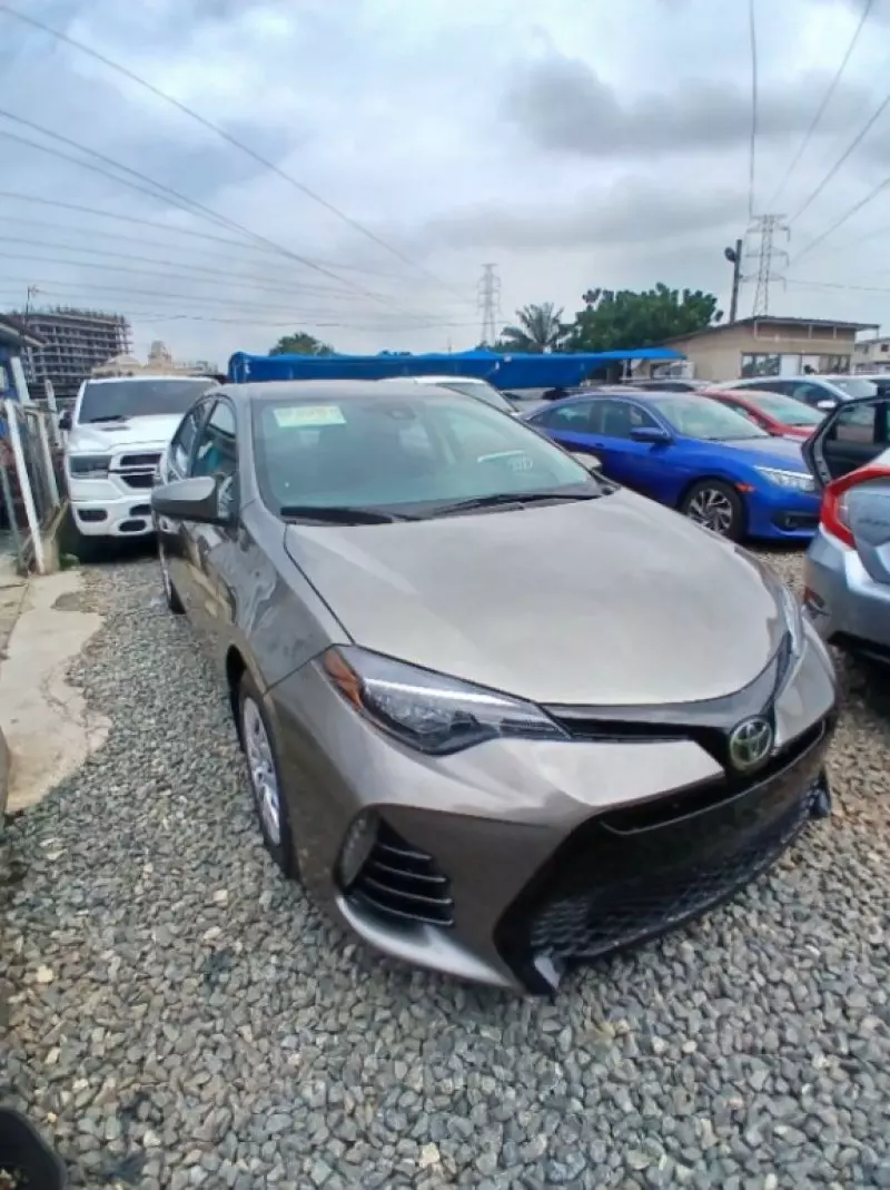 TOYOTA Corolla - 2019