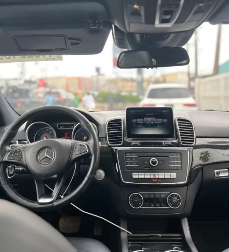 Mercedes-Benz GLE 350   - 2016