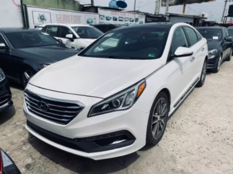 Hyundai Sonata   - 2015