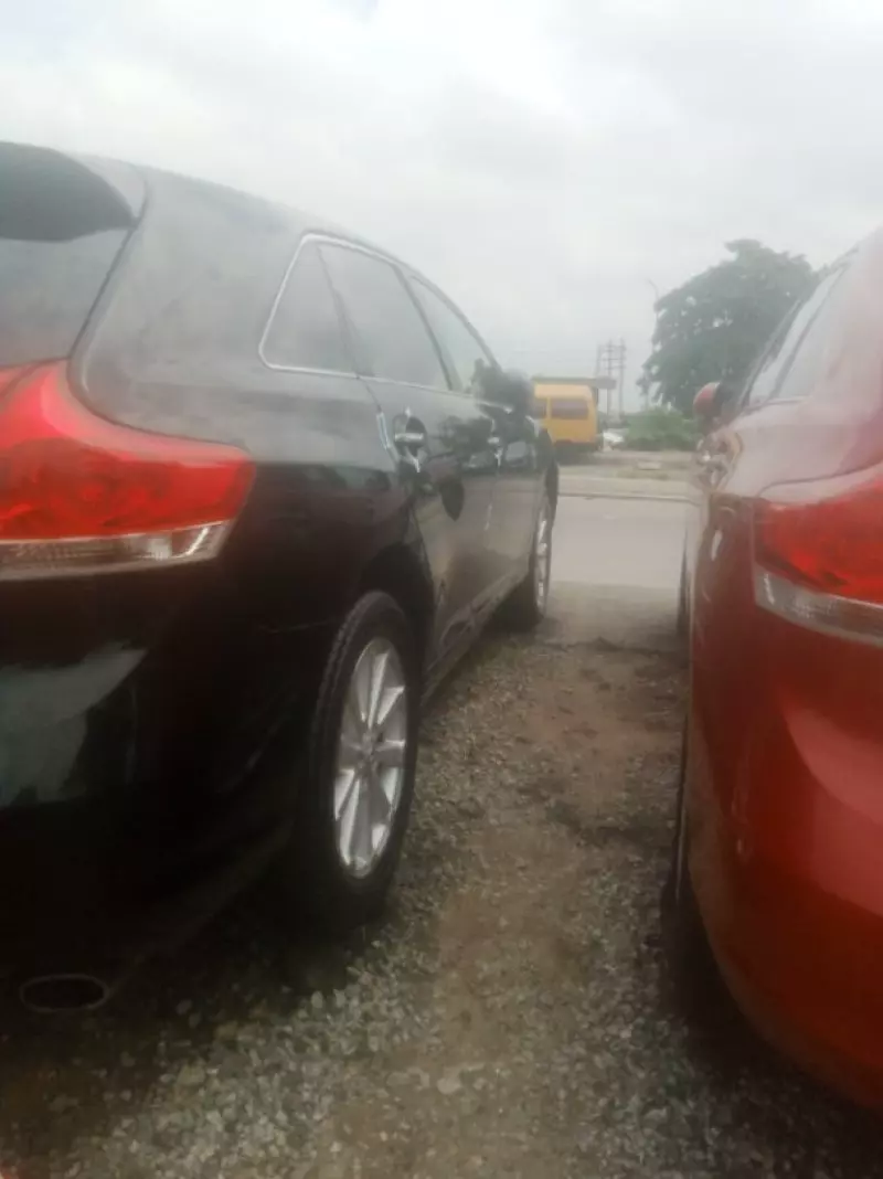 Toyota Venza   - 2010