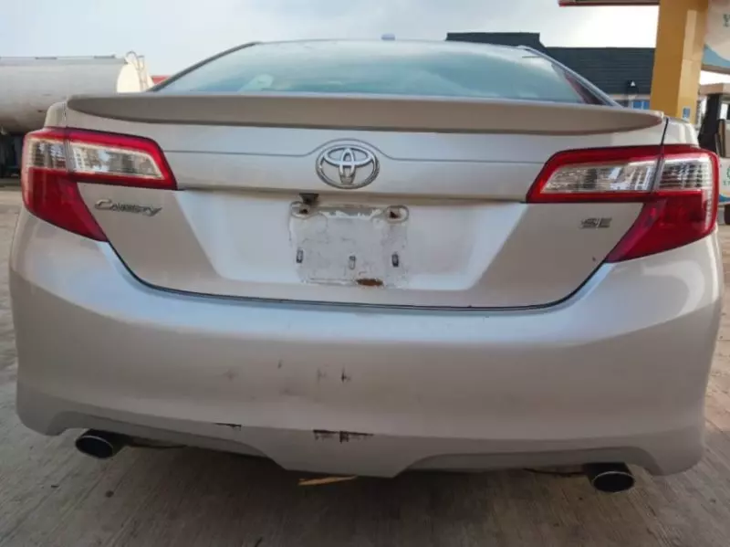 TOYOTA Camry   - 2012