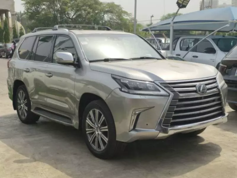 Lexus LX   - 2017