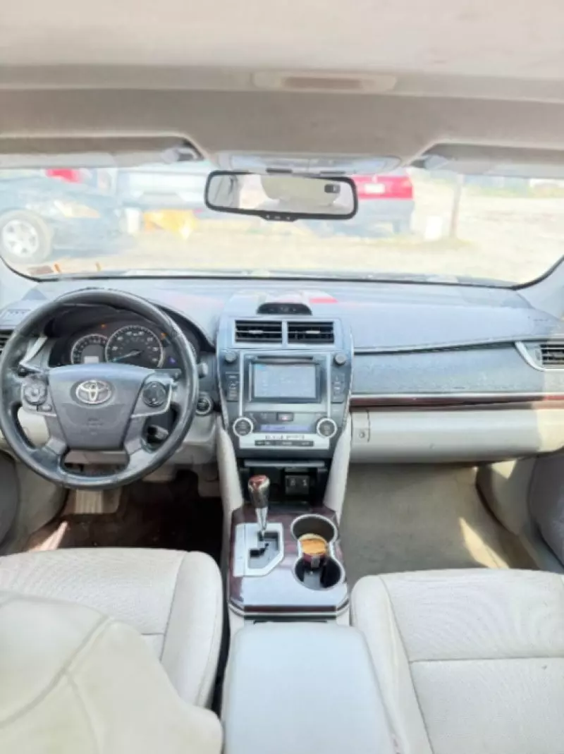 TOYOTA Camry - 2012
