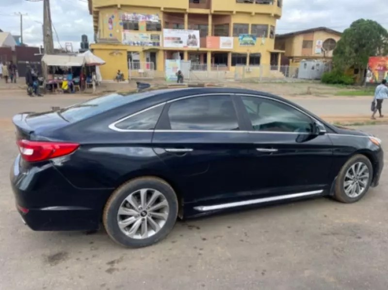 Hyundai Sonata   - 2016