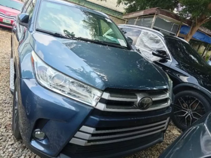 TOYOTA Highlander - 2017