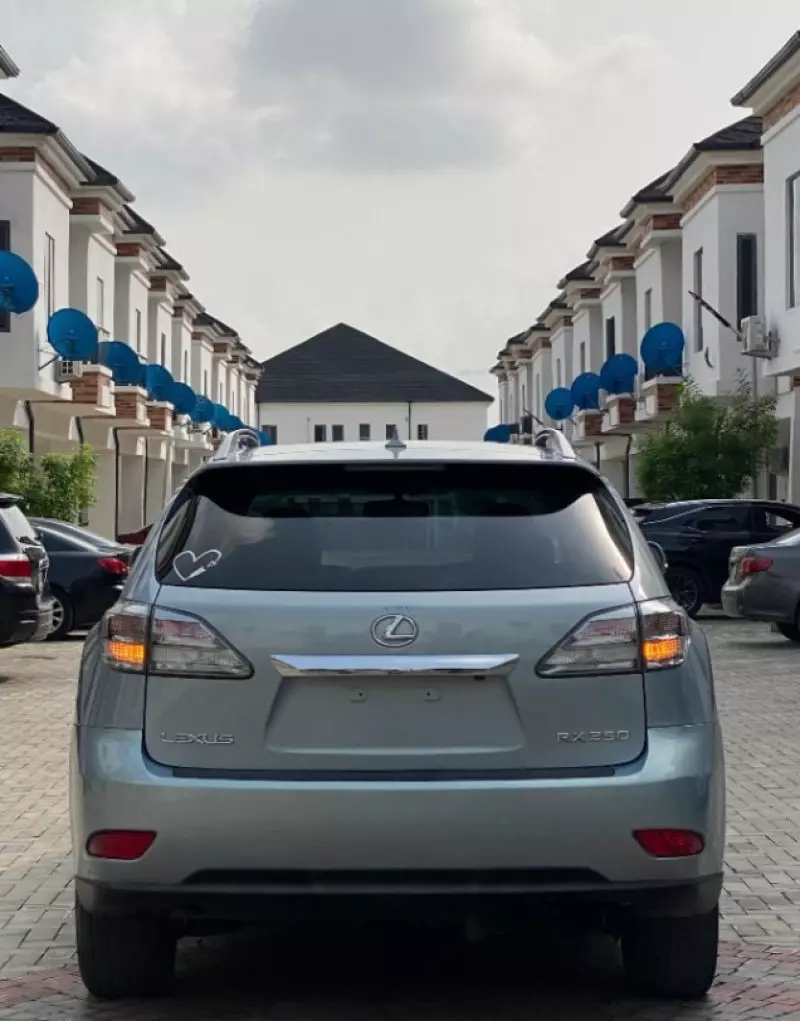 Lexus RX 350   - 2010