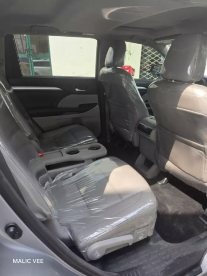 Toyota Highlander - 2015
