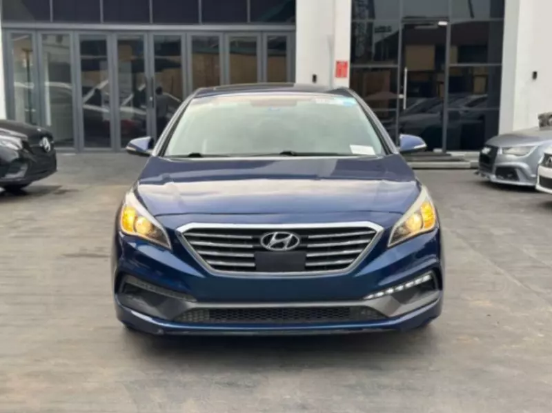 Hyundai Sonata   - 2016