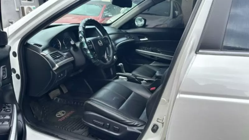 Honda Crosstour   - 2013
