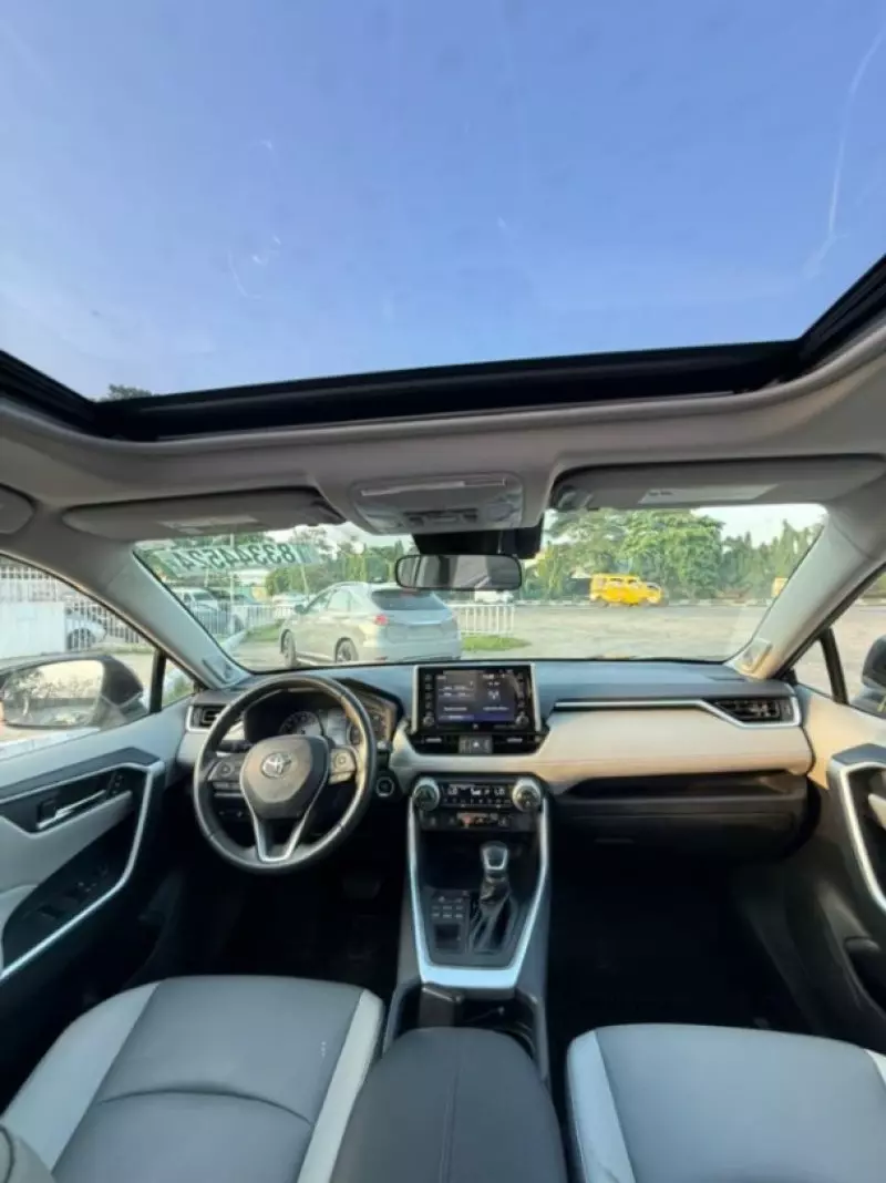 Toyota RAV 4 - 2020