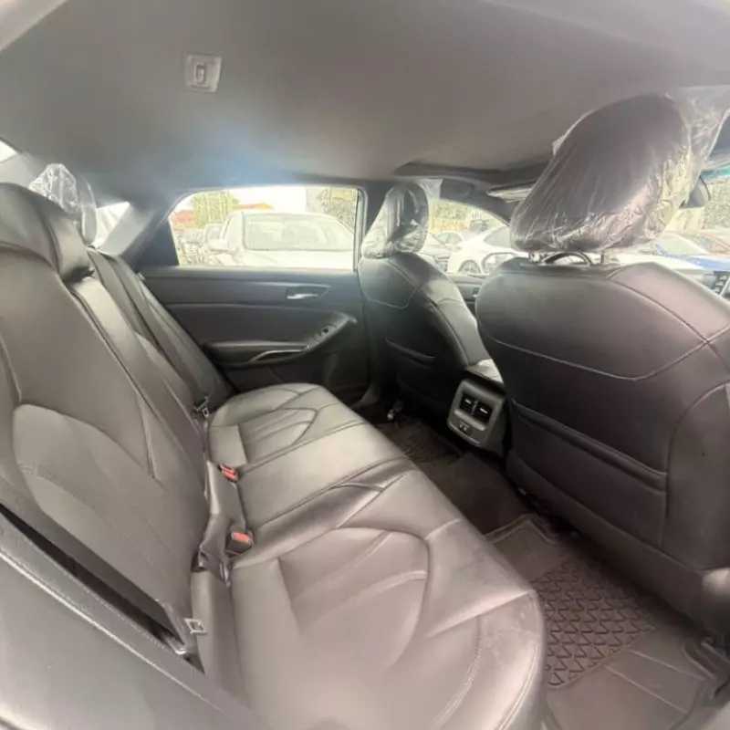 TOYOTA Avalon - 2019