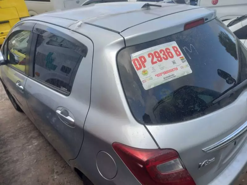Toyota Vitz   - 2014