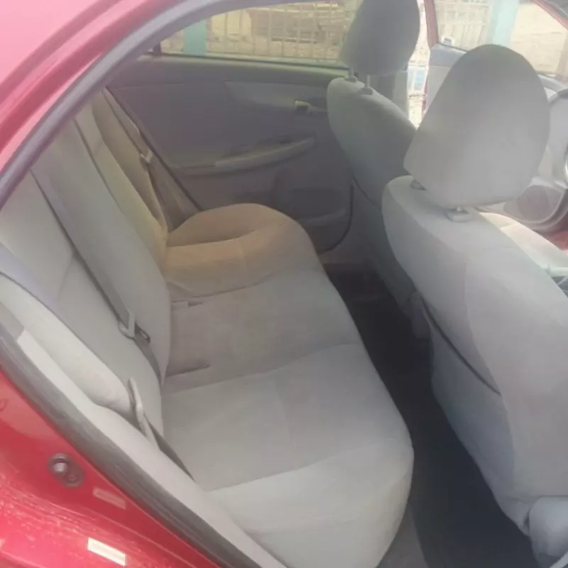 TOYOTA Corolla   - 2010