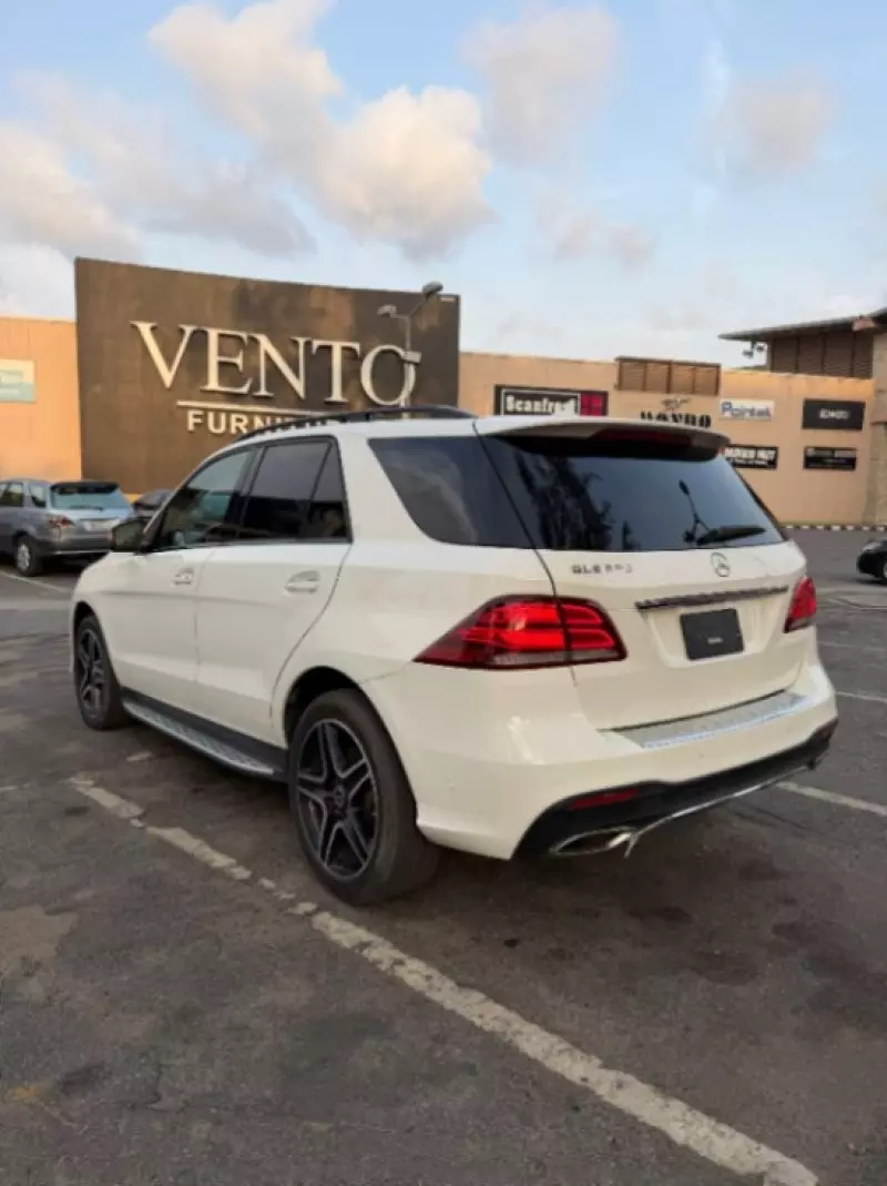 Mercedes-Benz GLE-Class   - 2018