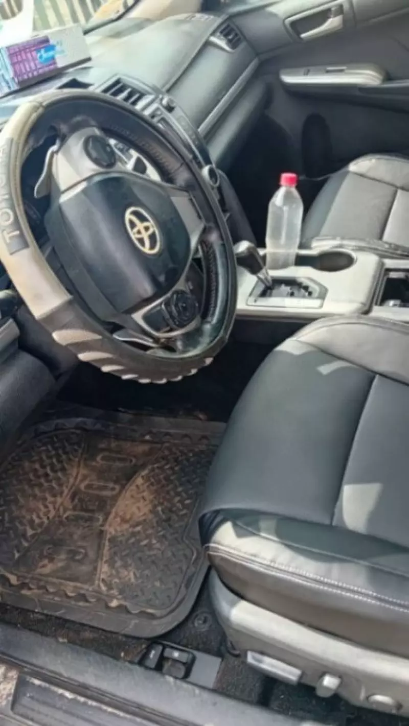 TOYOTA Camry   - 2012