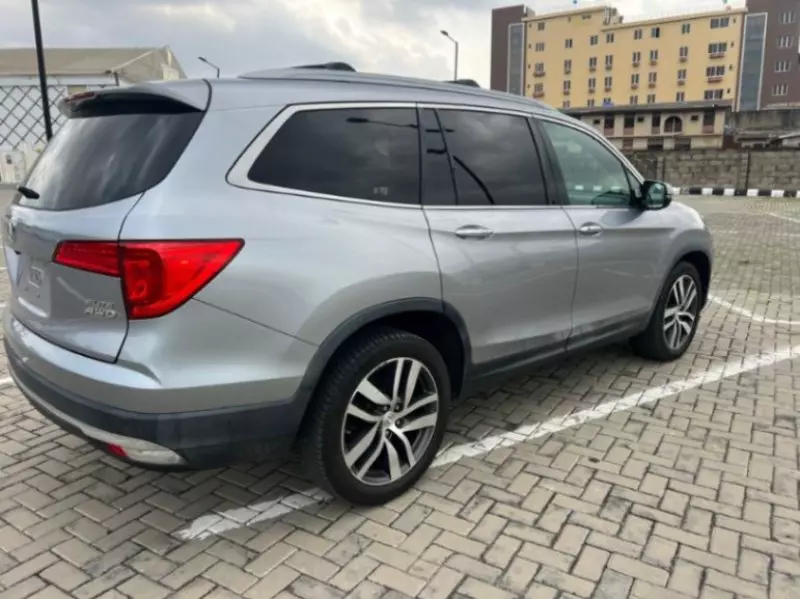 Honda Pilot   - 2016