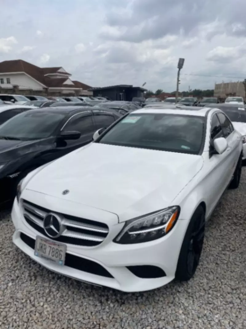 Mercedes-Benz C 300   - 2020