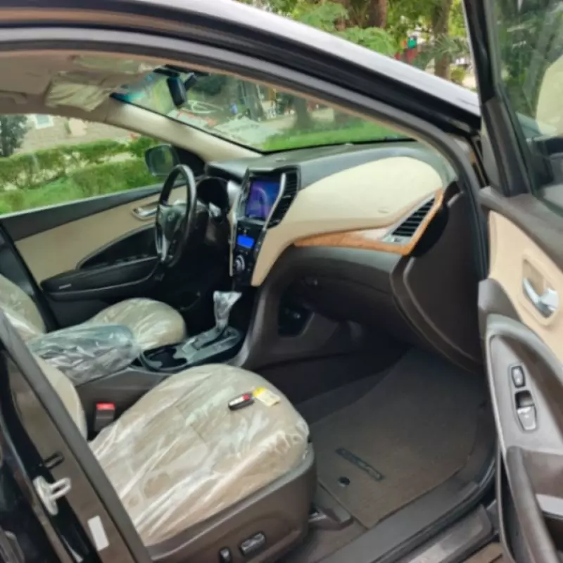 Hyundai Santa Fe - 2013