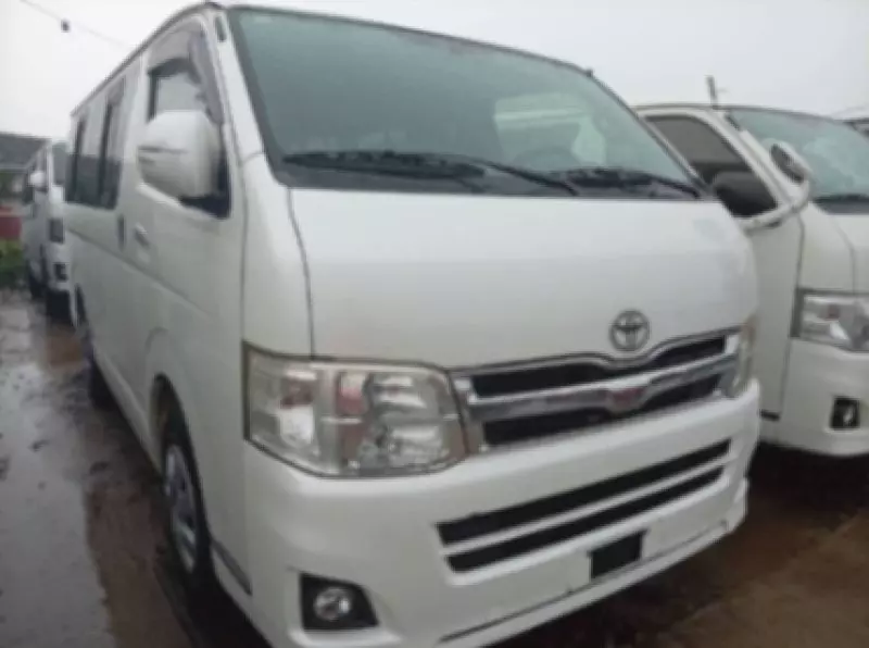Toyota Hiace   - 2012