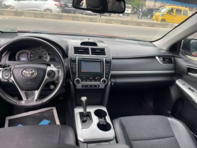 Toyota Camry   - 2012
