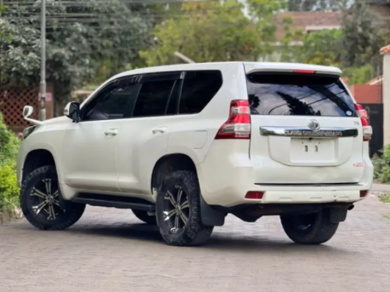 TOYOTA Landcruiser Prado   - 2016